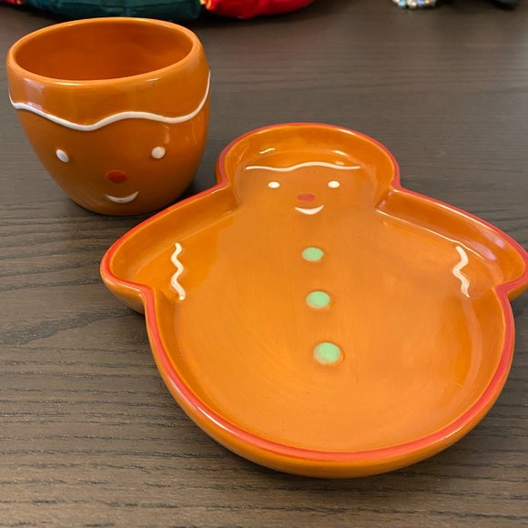 Christmas Gingerbread Man Ceramic Plate and Cup by Bonnie Lynn - Picture 2 of 5